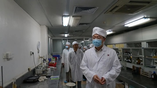 廣藥集團第十一領導督查組董志剛總法律顧問到白云山潘高壽開展安全生產督查.jpg 廣藥集團第十一領導督查組董志剛總法律顧問到白云山潘高壽開展安全生產督查.jpg